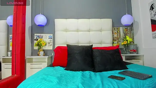 Snapshot of cinthya_walker1 chatting on 02.04.26 cinthya walker1 online show from 02.04.26