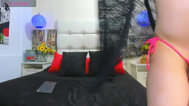 Snapshot of cinthya_walker1 chatting on 04.29.26 cinthya walker1 online show from 04.29.26