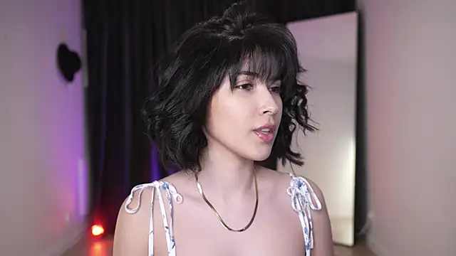 anniehillofficial online show from 02.28.25