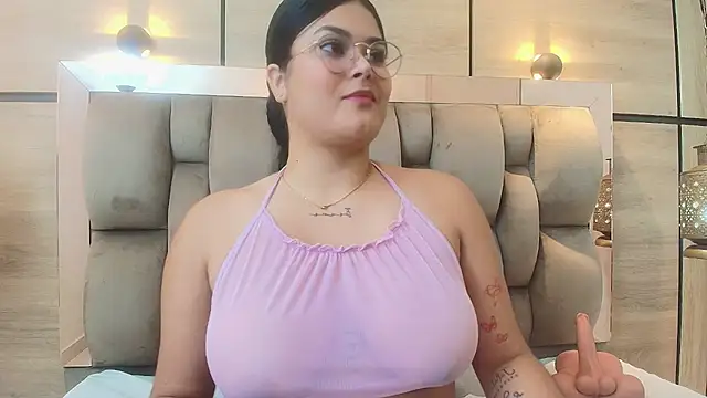 im mou  online show from 09.17.25