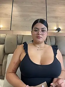 Snapshot of im_mou_ chatting on 02.02.26 im mou online show from 02.02.26