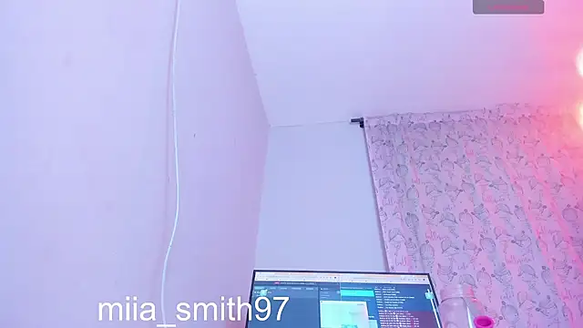 Snapshot of miia-smith97 chatting on 07.11.26 miia-smith97 online show from 07.11.26