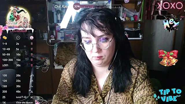 Snapshot of LeonaHarrison chatting on 12.28.24 LeonaHarrison online show from 12.28.24