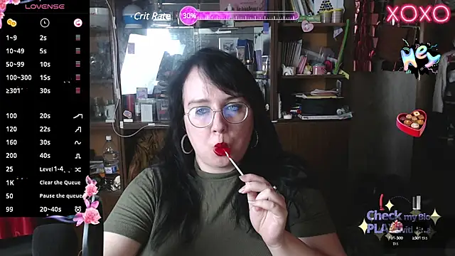 Snapshot of LeonaHarrison chatting on 02.20.25 LeonaHarrison online show from 02.20.25