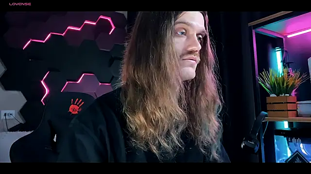 Snapshot of TechnoJesus chatting on 12.03.24 TechnoJesus online show from 12.03.24