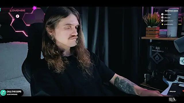 Snapshot of TechnoJesus chatting on 12.10.24 TechnoJesus online show from 12.10.24