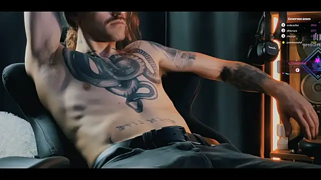 Snapshot of TechnoJesus chatting on 12.23.24 TechnoJesus online show from 12.23.24