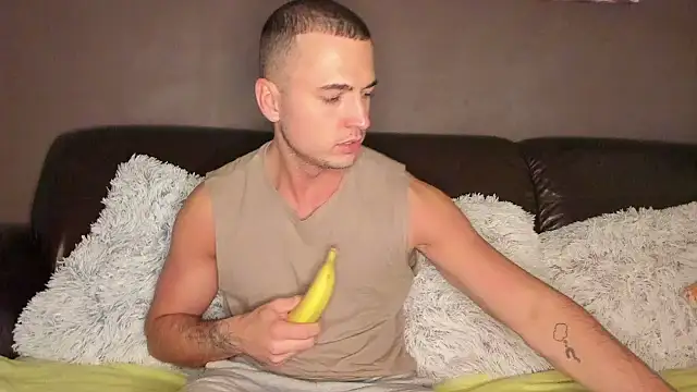 paulblack21 online show from 11.08.25