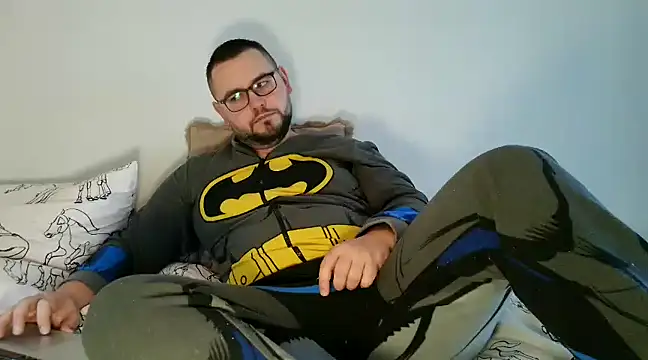 Snapshot of cutie_ben chatting on 02.10.25 cutie ben online show from 02.10.25