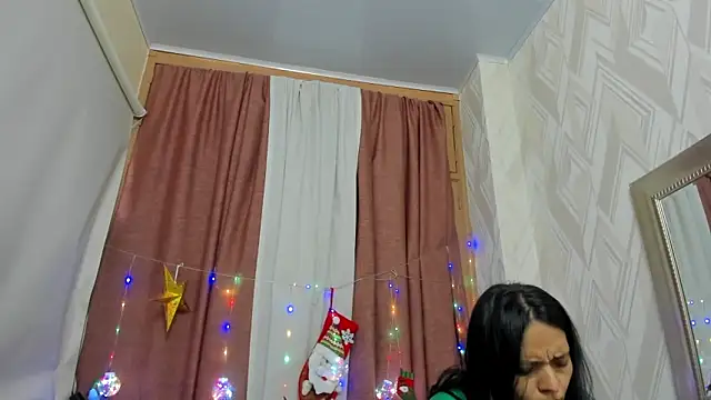 Snapshot of veronica_salas chatting on 12.26.24 veronica salas online show from 12.26.24