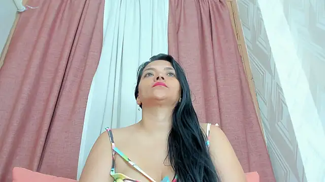 Snapshot of veronica_salas chatting on 02.08.25 veronica salas online show from 02.08.25