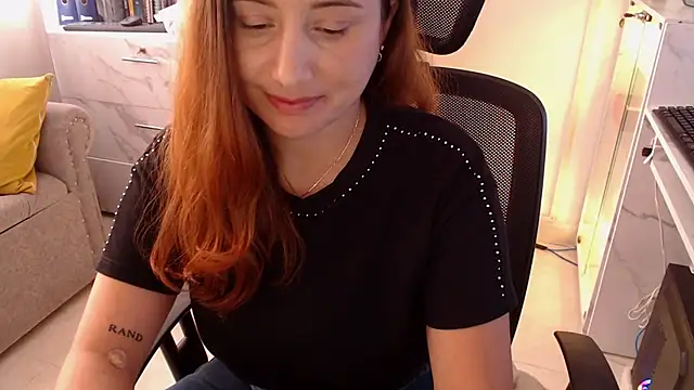 Snapshot of Angela_smile chatting on 12.14.24 Angela smile online show from 12.14.24