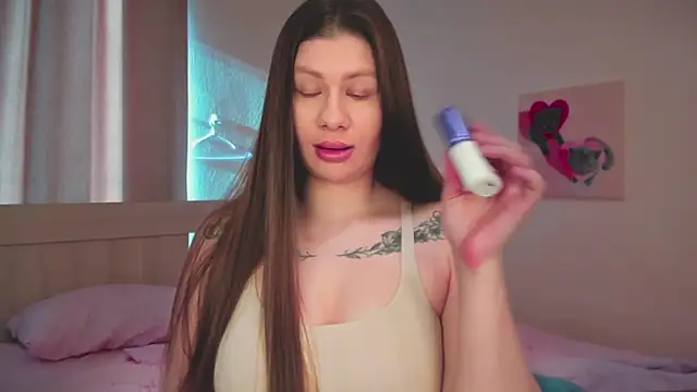 JuicyHelenX online show from 03.07.26