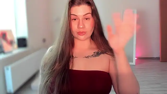 Snapshot of JuicyHelenX chatting on 05.19.26 JuicyHelenX online show from 05.19.26