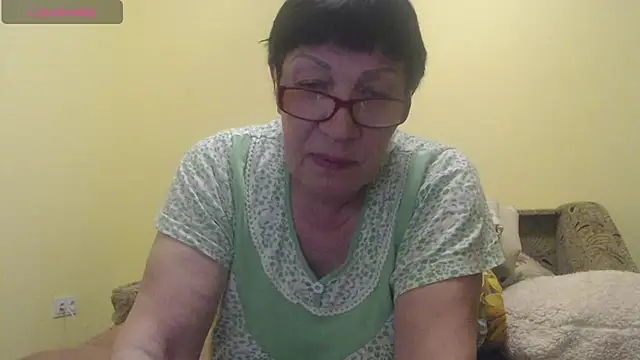 Snapshot of Sandra_Carina chatting on 03.30.26 Sandra Carina online show from 03.30.26