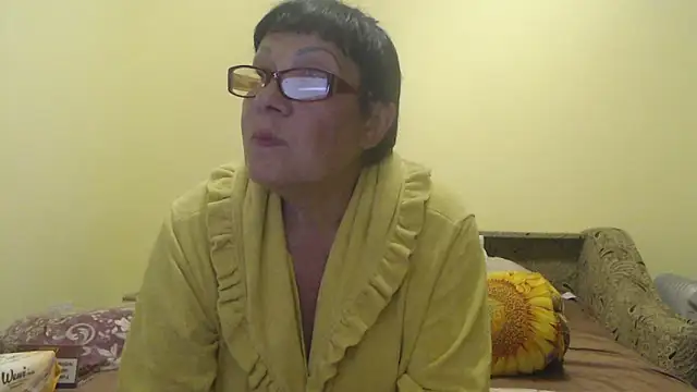 Snapshot of Sandra_Carina chatting on 06.04.26 Sandra Carina online show from 06.04.26