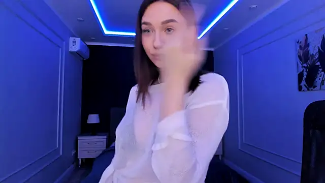 GracefulLook online show from 03.13.25