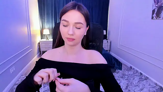 GracefulLook online show from 03.13.25