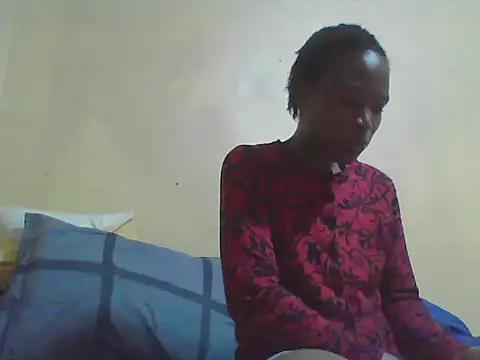 Snapshot of Smillie_prety chatting on 05.18.26 Smillie prety online show from 05.18.26