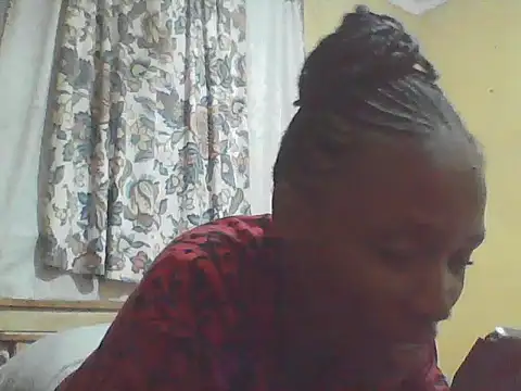 Snapshot of Smillie_prety chatting on 06.10.26 Smillie prety online show from 06.10.26