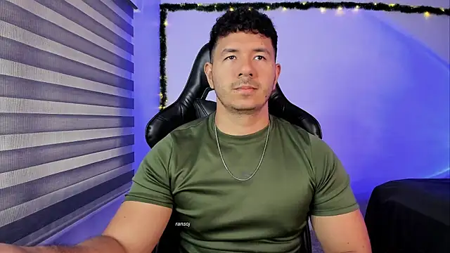 Snapshot of ransoj chatting on 07.18.26 ransoj online show from 07.18.26
