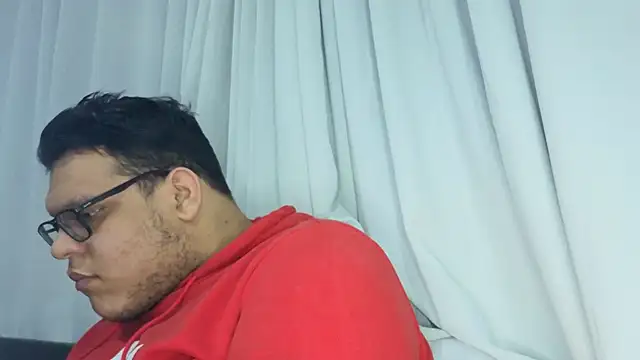 Snapshot of batman2433 chatting on 10.30.25 batman2433 online show from 10.30.25