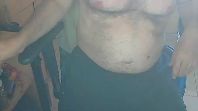 Snapshot of angelgarcia269 chatting on 01.22.25 angelgarcia269 online show from 01.22.25