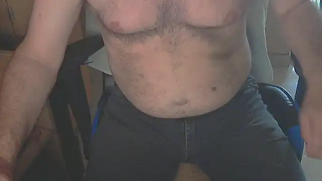 Snapshot of angelgarcia269 chatting on 02.04.25 angelgarcia269 online show from 02.04.25