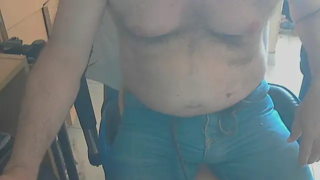 Snapshot of angelgarcia269 chatting on 02.14.25 angelgarcia269 online show from 02.14.25
