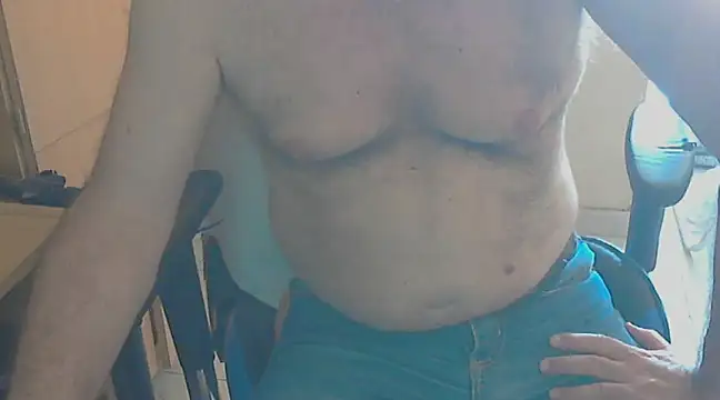 Snapshot of angelgarcia269 chatting on 02.21.25 angelgarcia269 online show from 02.21.25