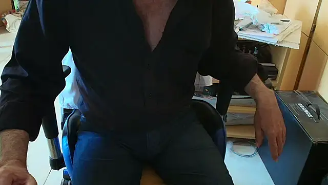 angelgarcia269 online show from 11.18.25