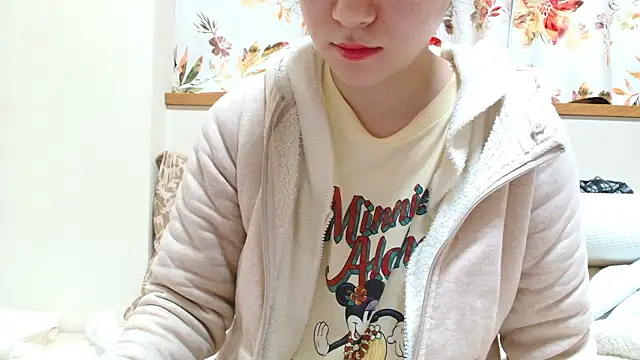 Snapshot of liliyRiSAcha-n chatting on 01.06.26 liliyRiSAcha-n online show from 01.06.26