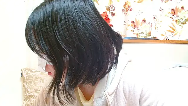 Snapshot of liliyRiSAcha-n chatting on 02.10.26 liliyRiSAcha-n online show from 02.10.26