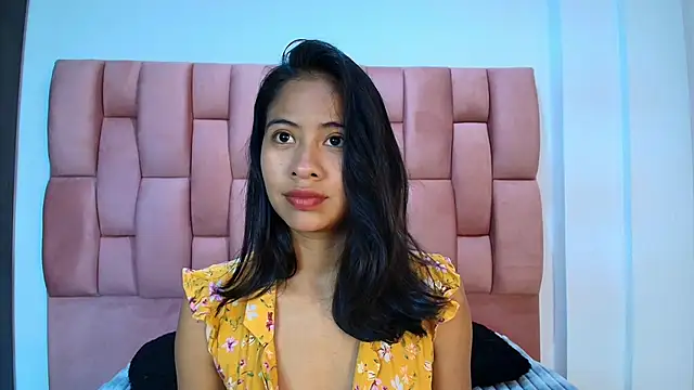 JuliKim  online show from 02.25.26