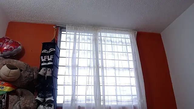 lady hot2xx online show from 04.18.26