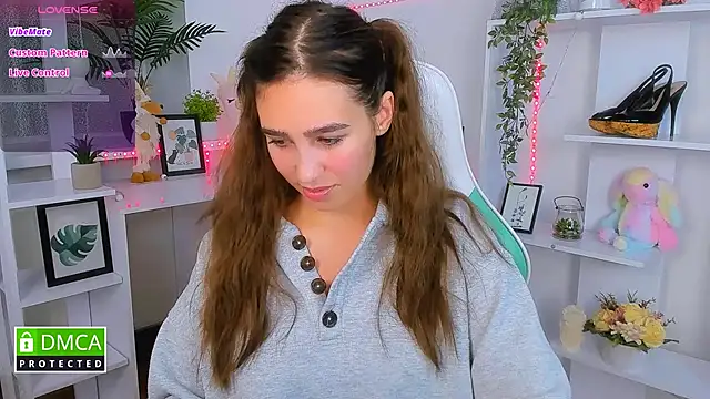  Eliizabeth  online show from 10.21.25