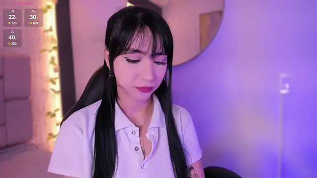 emma woods  online show from 12.19.24