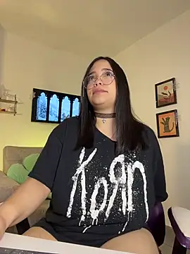 tati reyess online show from 11.17.25