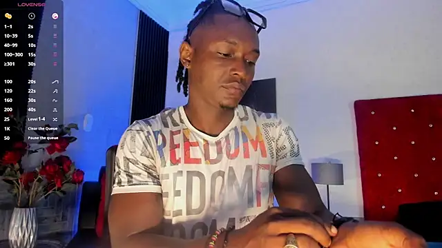 Snapshot of DannSmmith chatting on 02.01.26 DannSmmith online show from 02.01.26