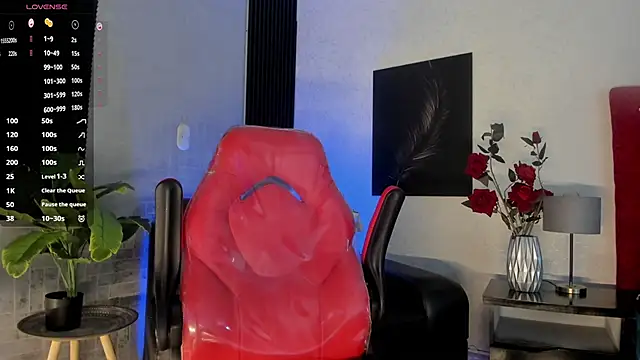 Snapshot of DannSmmith chatting on 02.11.26 DannSmmith online show from 02.11.26