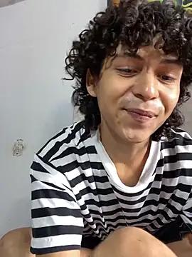 Snapshot of Cherry_boy_18 chatting on 04.16.26 Cherry boy 18 online show from 04.16.26