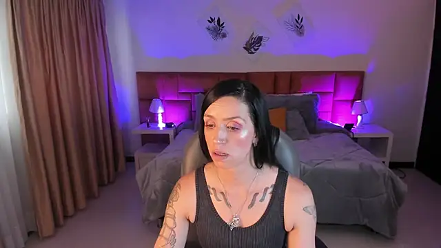 Kristen Garner online show from 09.17.25