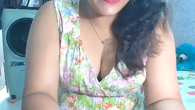 Snapshot of Maria_55 chatting on 06.18.26 Maria 55 online show from 06.18.26