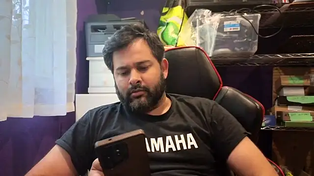 Snapshot of Sakhtlaundaz chatting on 06.18.26 Sakhtlaundaz online show from 06.18.26