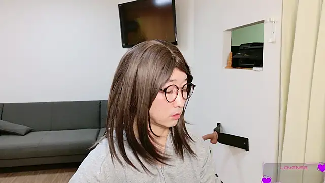 Snapshot of Kanae_sweet chatting on 01.05.25 Kanae sweet online show from 01.05.25