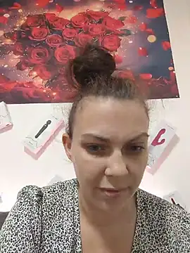 Snapshot of LEAsquirt91 chatting on 07.15.26 LEAsquirt91 online show from 07.15.26