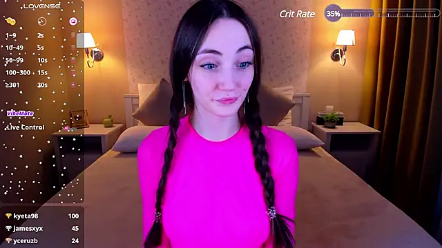 Lexi Split online show from 12.20.24