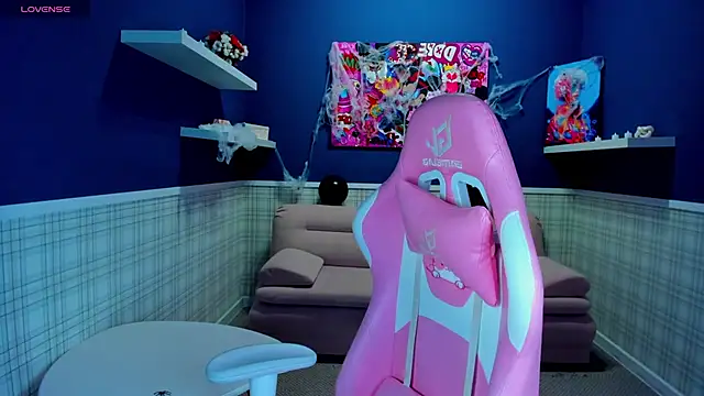 Lexi Split online show from 10.30.25