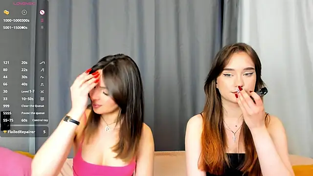 Snapshot of AnnaTeona chatting on 12.27.24 AnnaTeona online show from 12.27.24