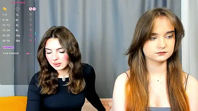 Snapshot of AnnaTeona chatting on 03.16.25 AnnaTeona online show from 03.16.25